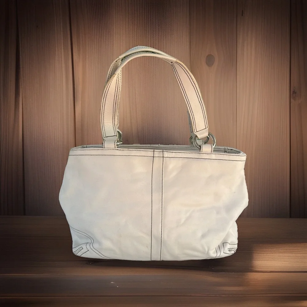 Wilson's Leather Shoulder Bag Women's Soho Purse Double Pocket Off White Y2K